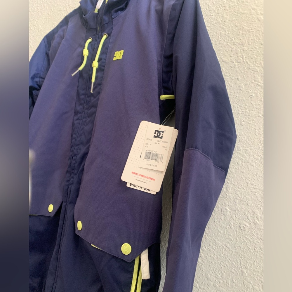 NOT FOR SALE Dc jacket for men - Picture 2 of 5